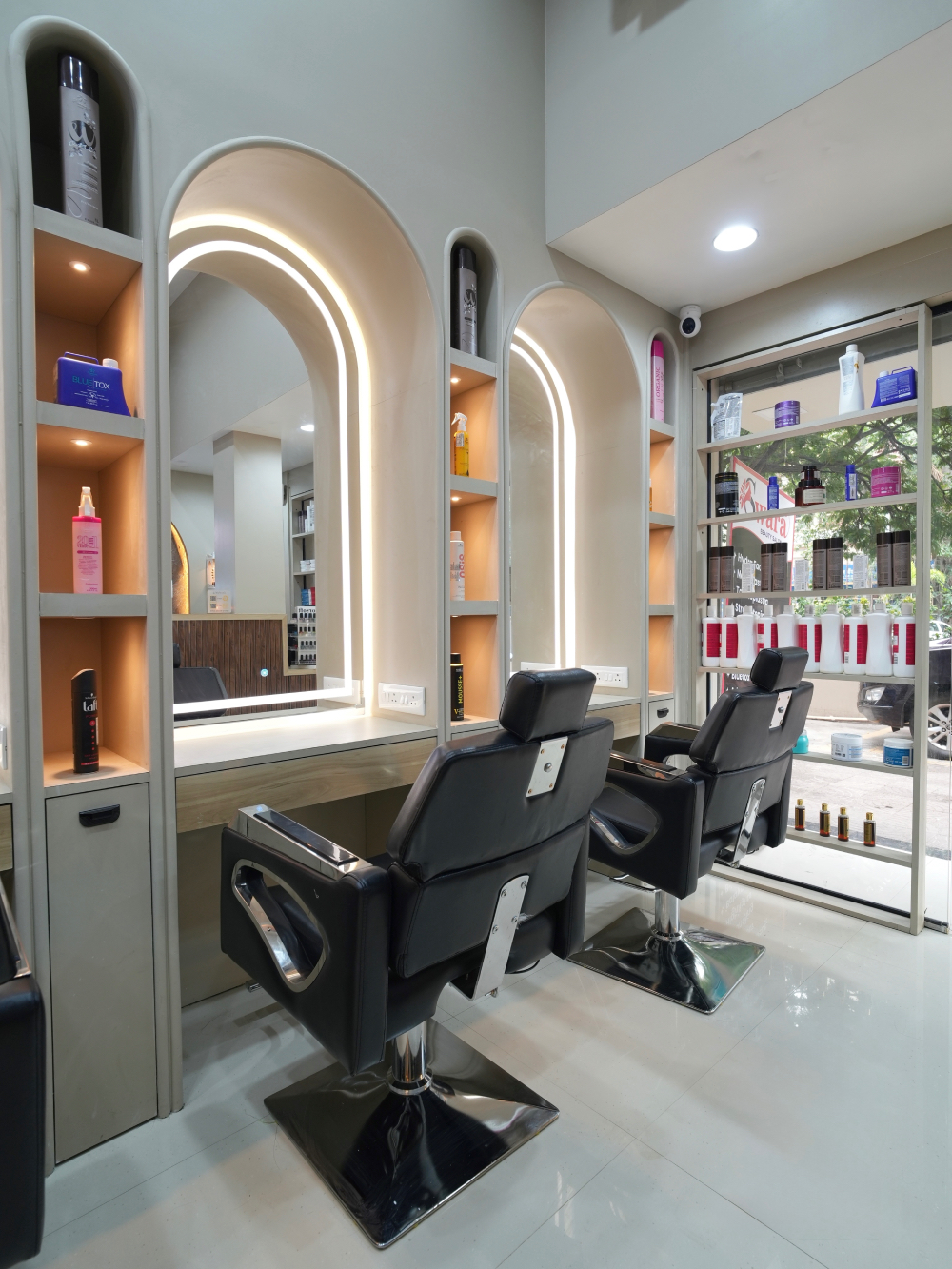 Salon Interior – Vashi Sector 17